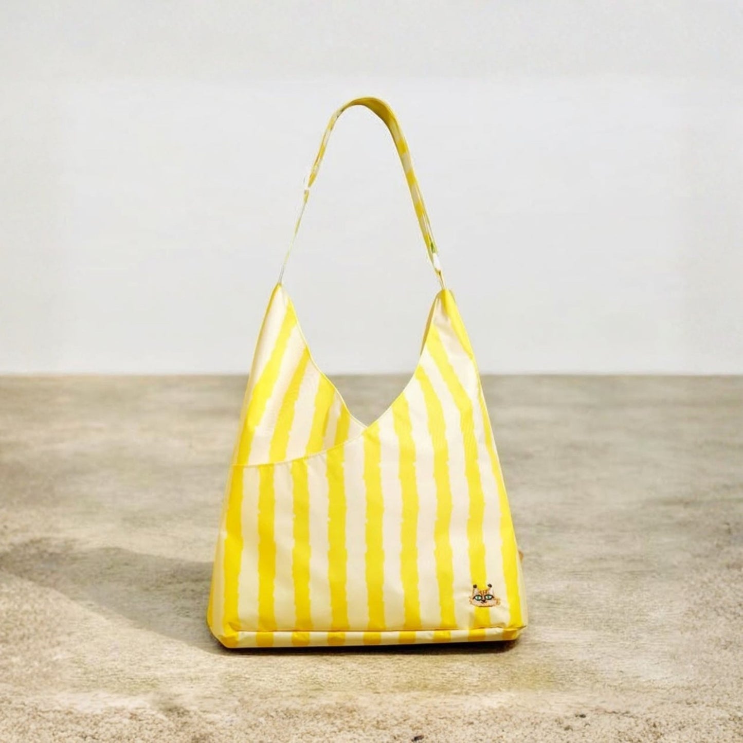 Hug Z 2 Way Multifunctional Bag by Toytinkr
