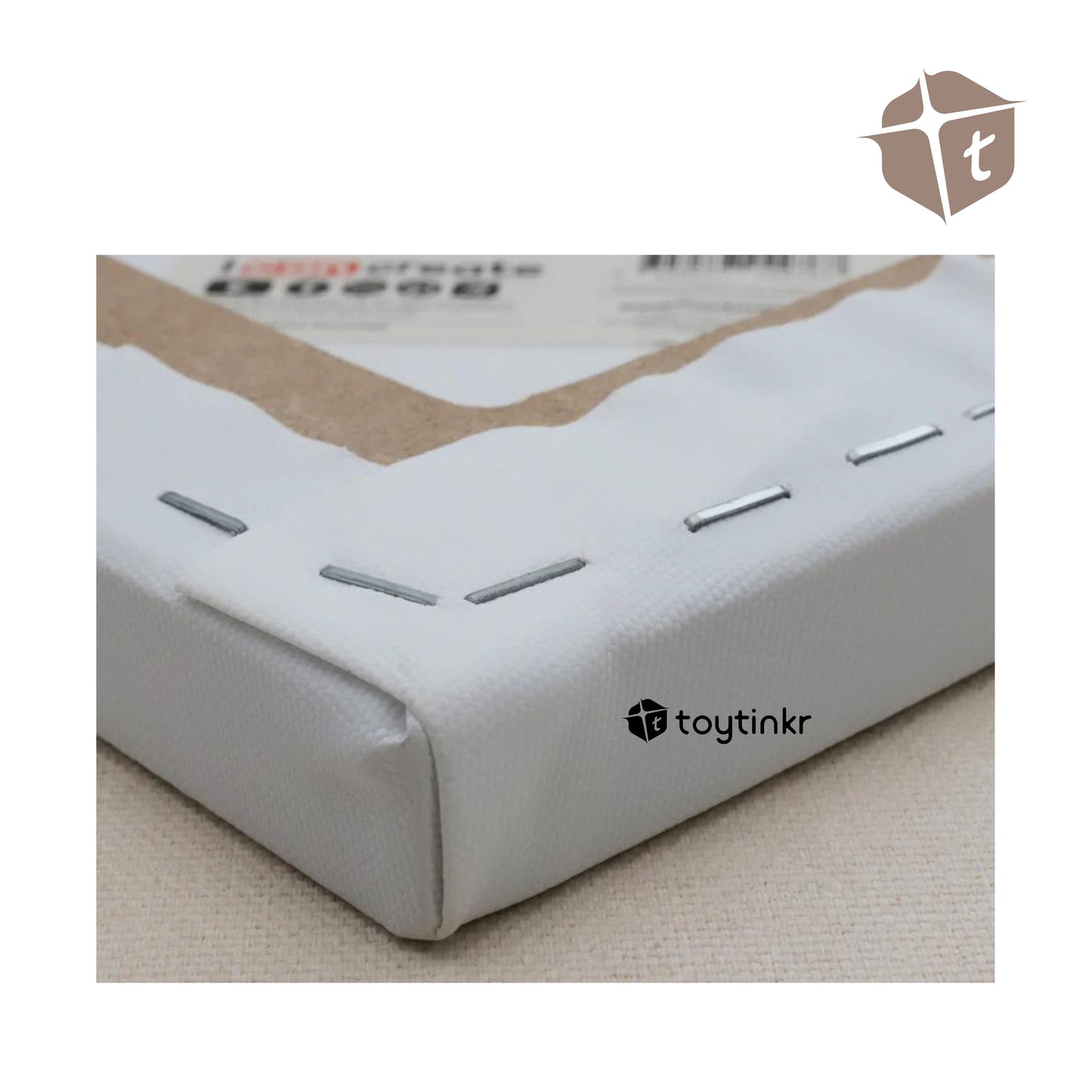 Mont Marte Heart-shaped Colouring Canvas by Toytinkr