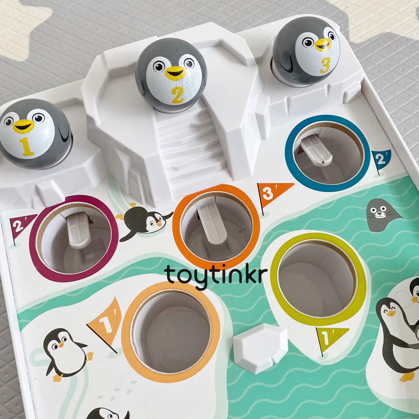 Top Bright Adelie Snowball Game by Toytinkr