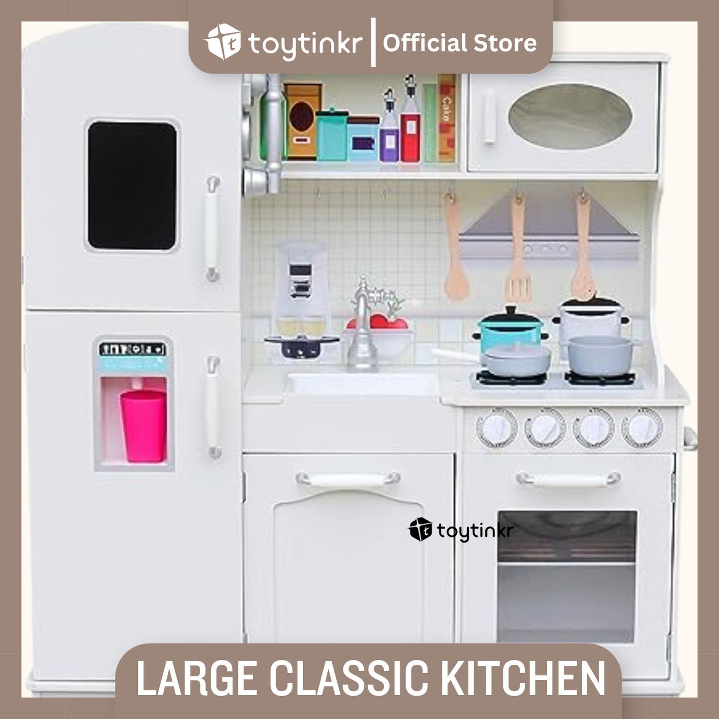Large Classic Kitchen by Toytinkr