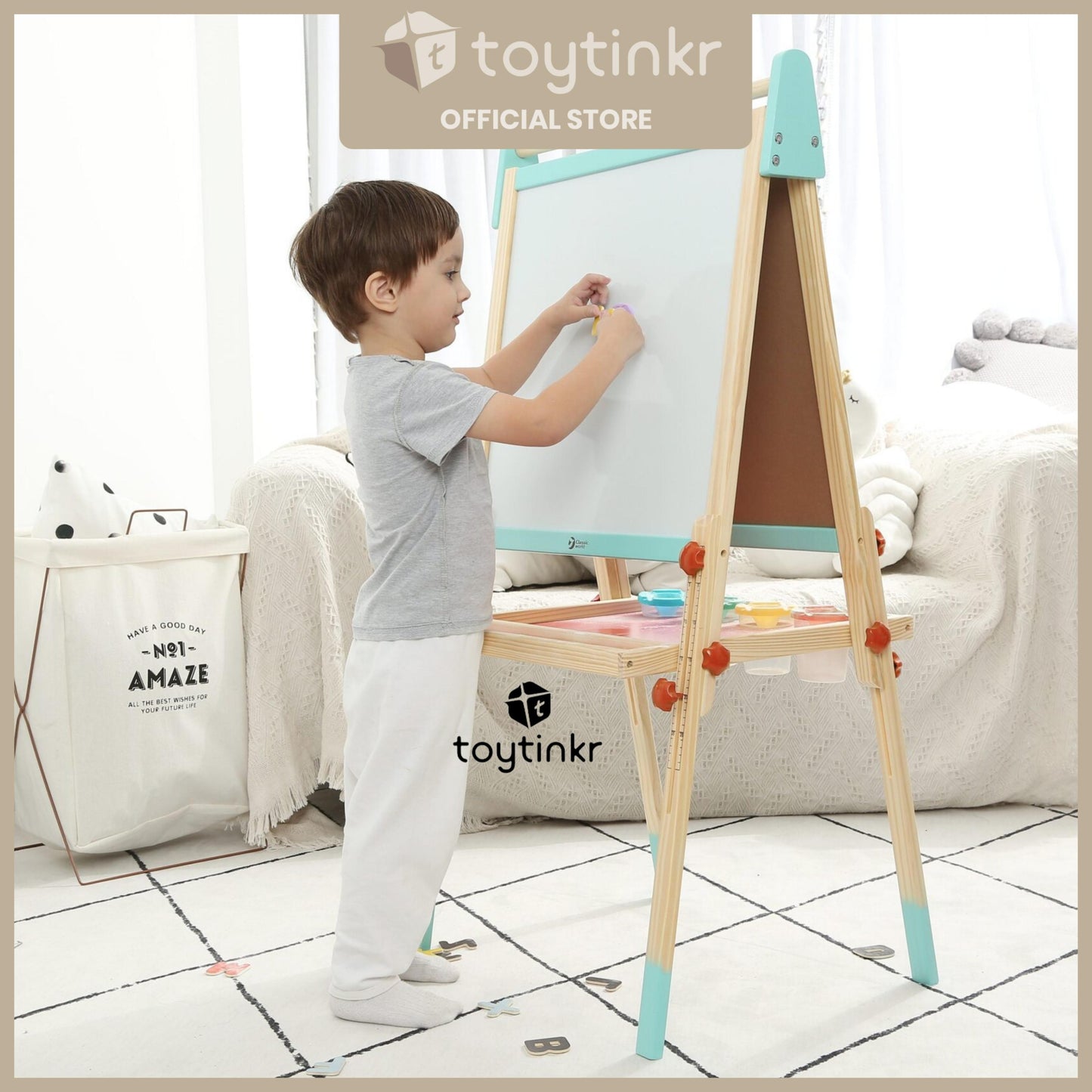 CW Multi-Functional Easel by Toytinkr