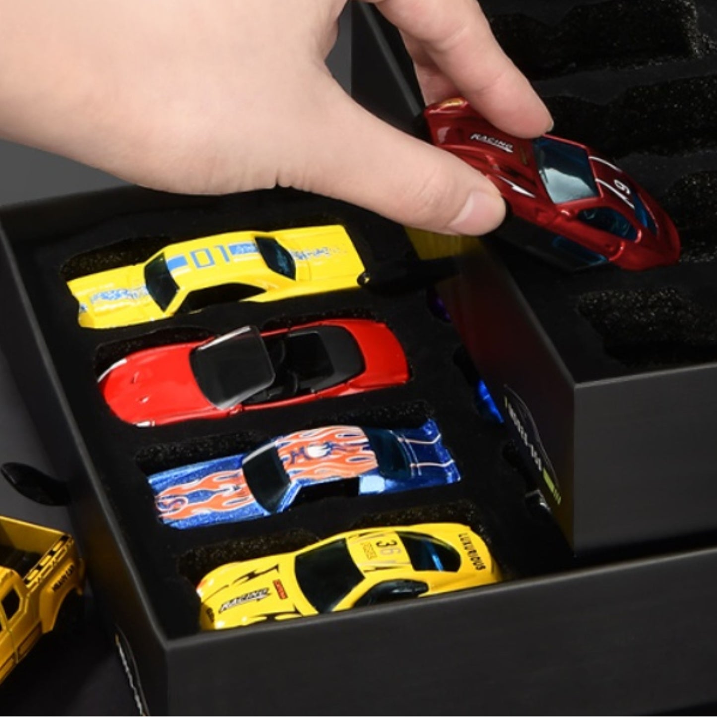 Mideer Alloy Racing Cars - 100pc Set by Toytinkr
