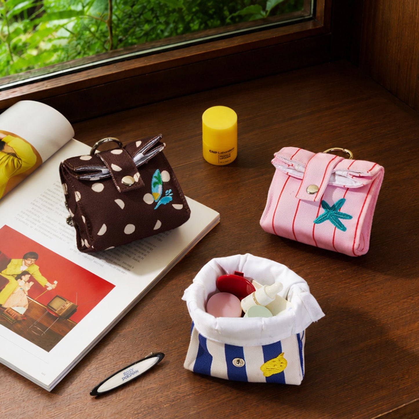 Hug Z Personalized Mini Fortune Pouch by Toytinkr