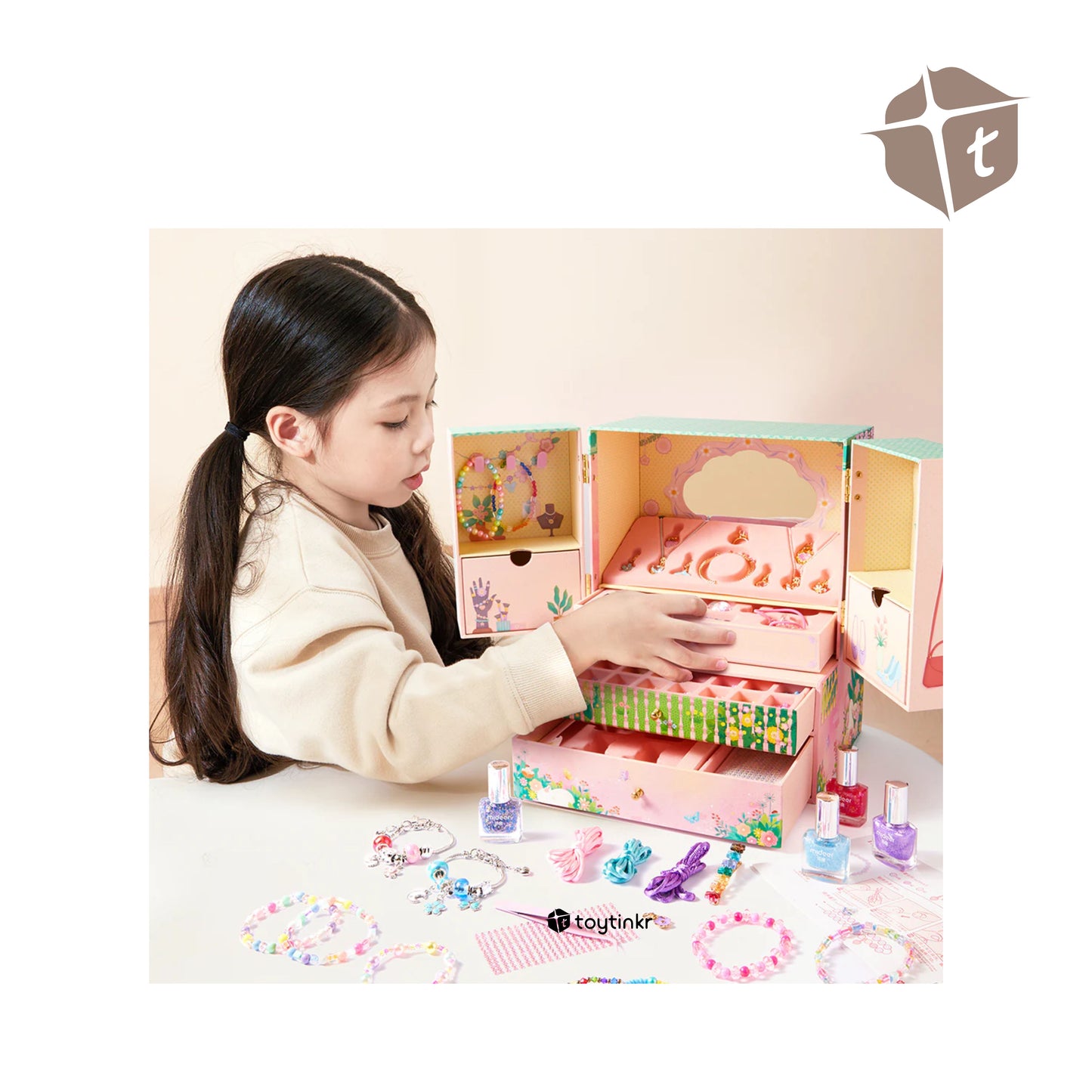 Mideer Lacing Beads DIY Kit - Fantastic Jewelry by Toytinkr