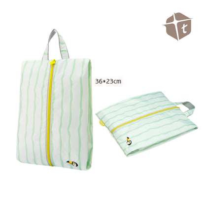 Hug Z Personalized Shoe Bag by Toytinkr